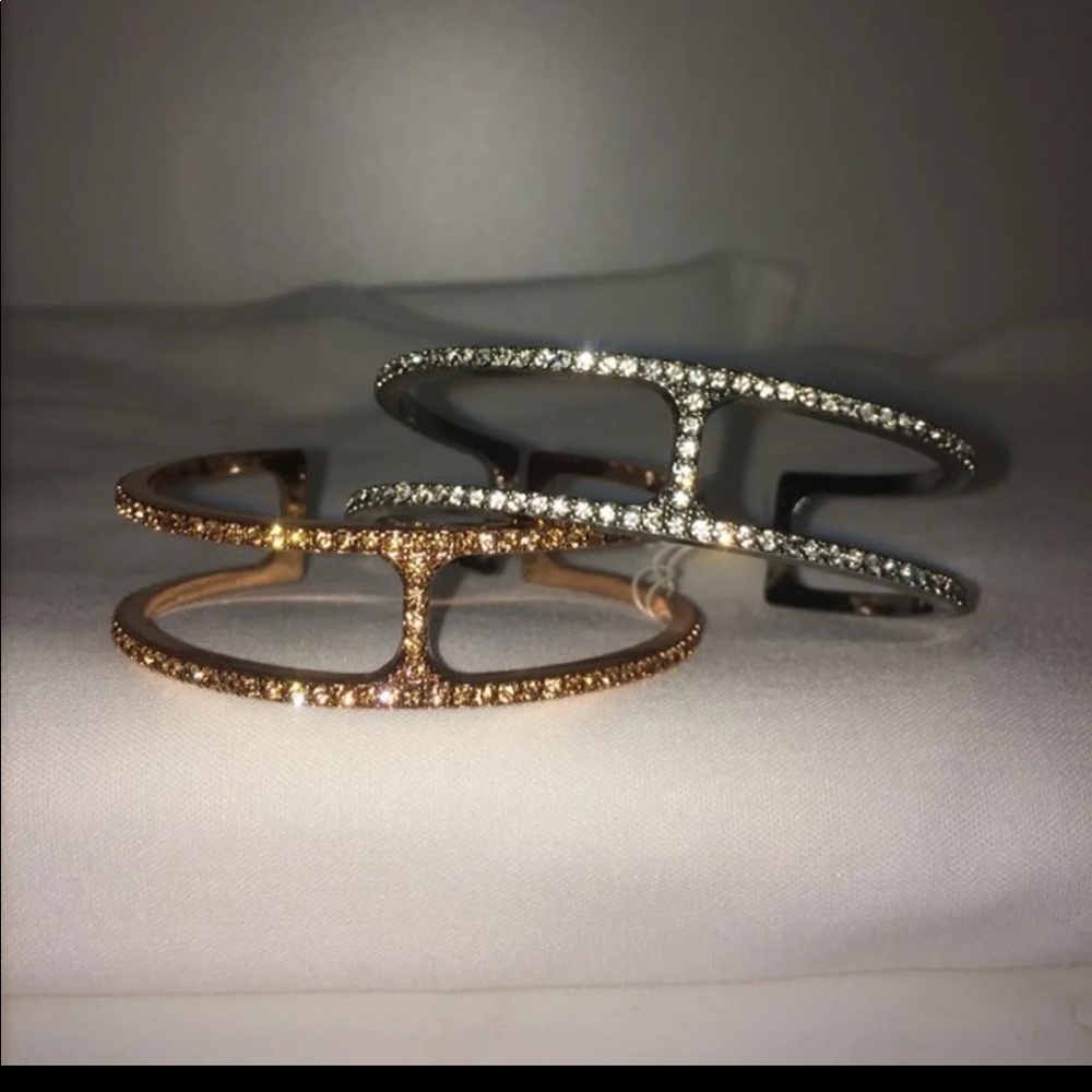 Set of 2 rhinestone bracelets